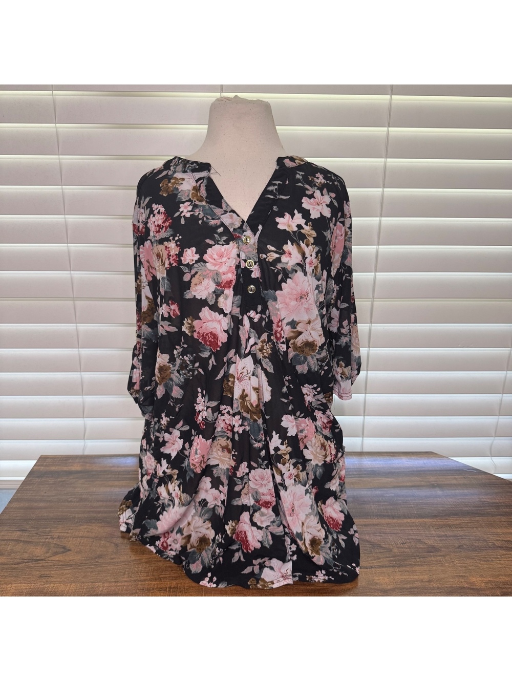 Siren Lily Women's Floral Button-Up Blouse Size 3X